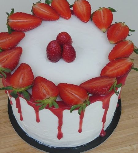 STRAWBERRY CAKE